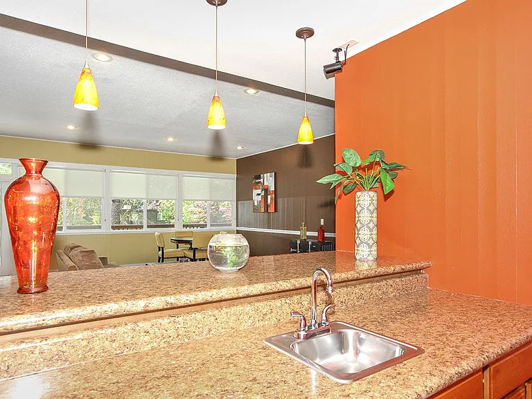 Fairwood Apartments — Photo 17