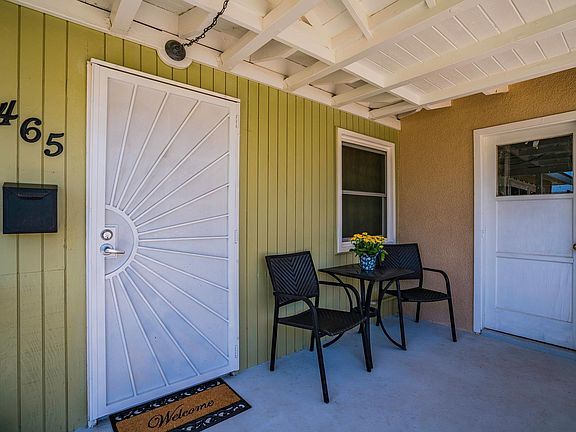 465 Merritt Ave-front porch 2