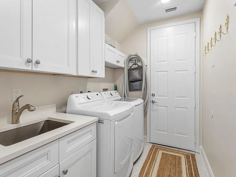 550 Tomahawk Ct — Photo 30