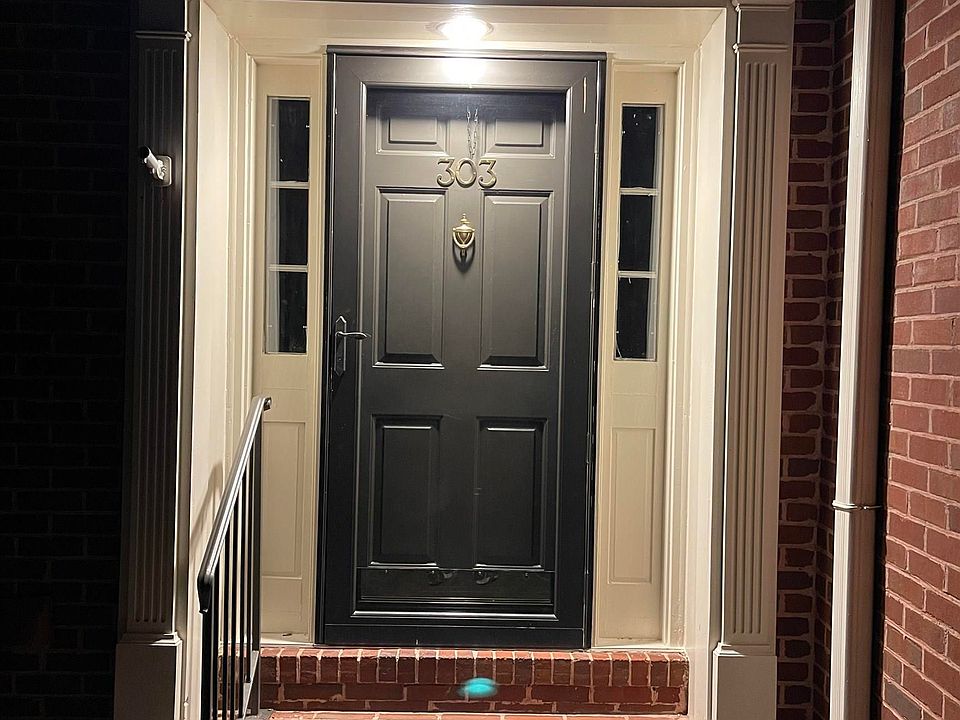 1st image of 303 Chase Plantation Cir
