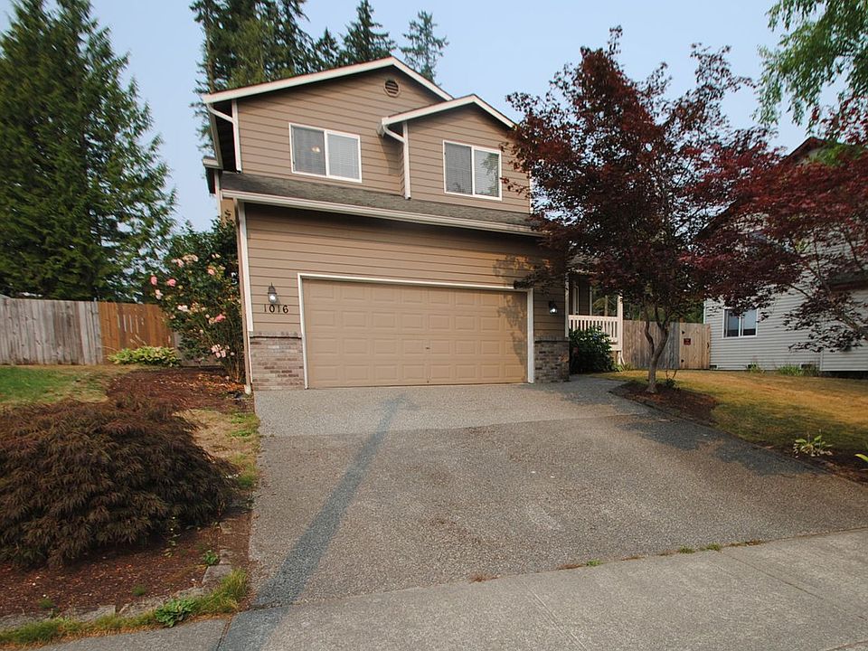 1st image of 1016 123rd Ave NE