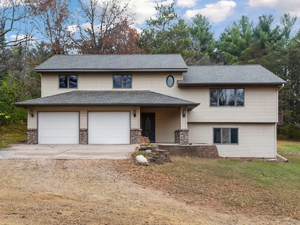 303 3rd St, Star Prairie, WI 54026