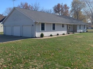 711 N West St, Le Roy, IL 61752