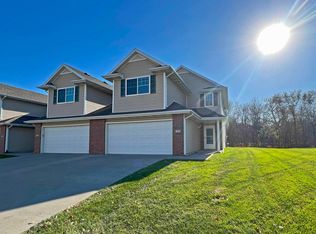 1754 N 177th Plz, Omaha, NE 68118