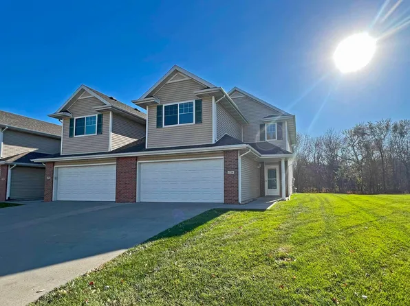 1754 N 177th Plz, Omaha, NE 68118