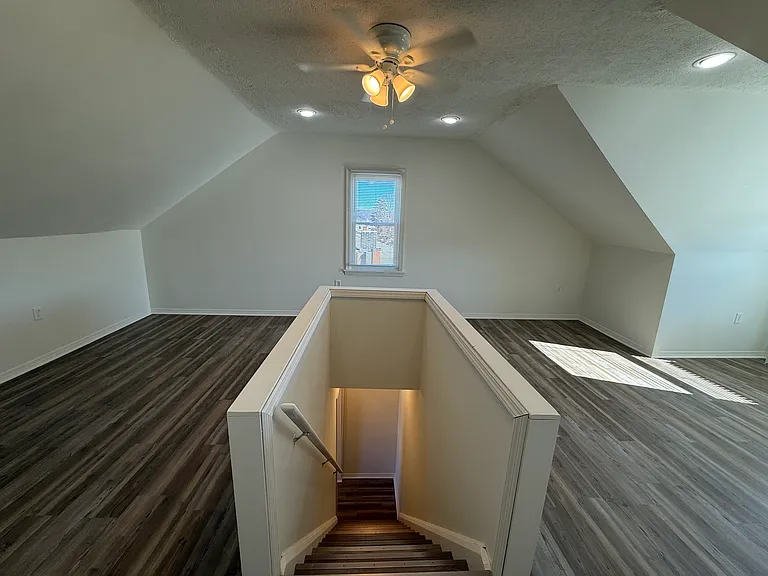 1841 Chislett St — Photo 23
