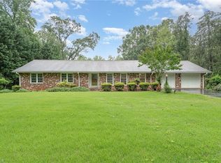 3980 Philpark Dr, Winston Salem, NC 27106