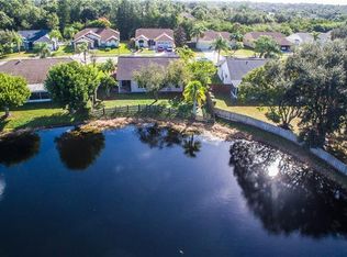 1102 50th St E, Bradenton, FL 34208