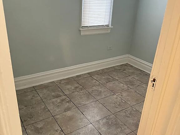 5th image of 2037 W Shakespeare Ave #G