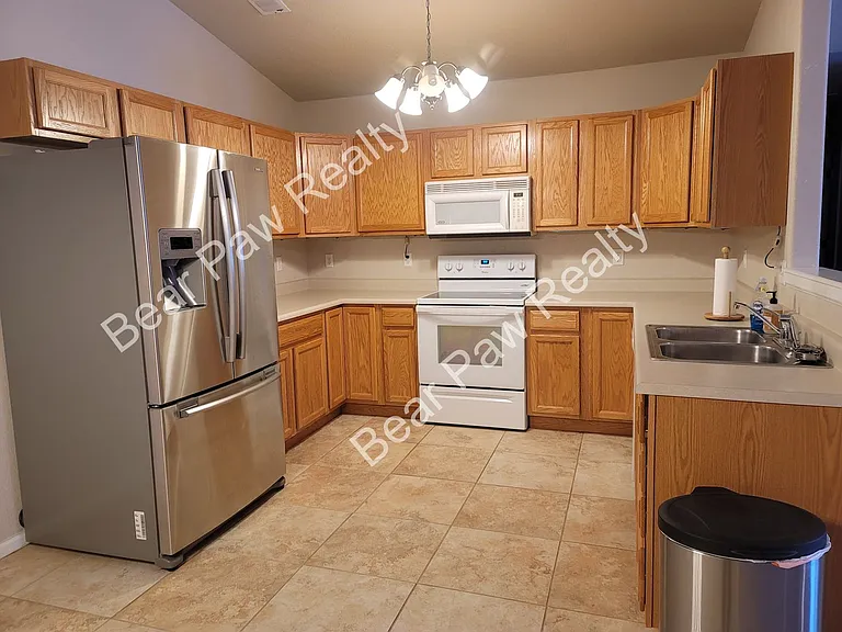 4403 Springer Ct — Photo 4
