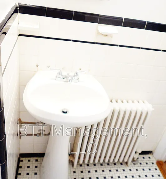 8107 Greenwood Ave #2 — Photo 29
