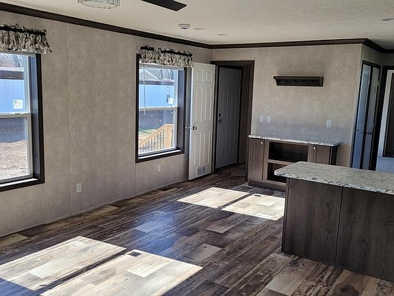3rd image of 4944 E Pullman Ave #183