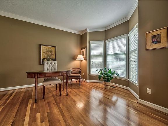 4th image of 12914 Goddard Ave