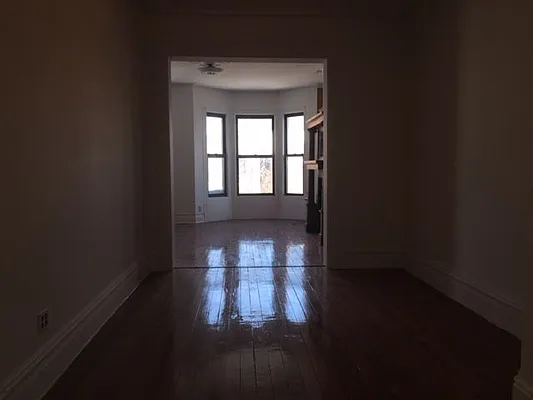 Rented by Capri Jet Realty Corp | media 2