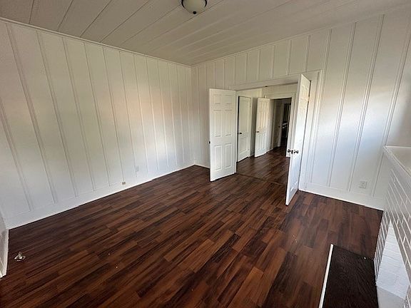 4th image of 322 W Laurel St