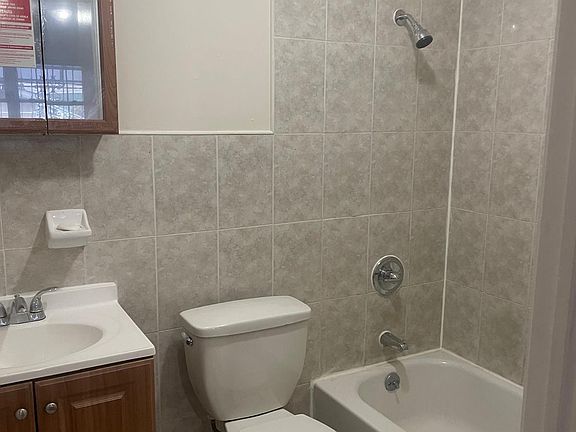 5th image of 9008 180th St Floor 2