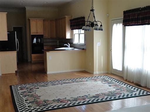 5th image of 2204 Sugar Springs Dr