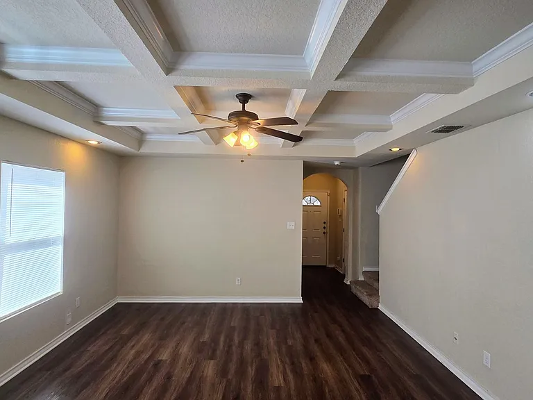 4916 Appleseed Ct — Photo 28