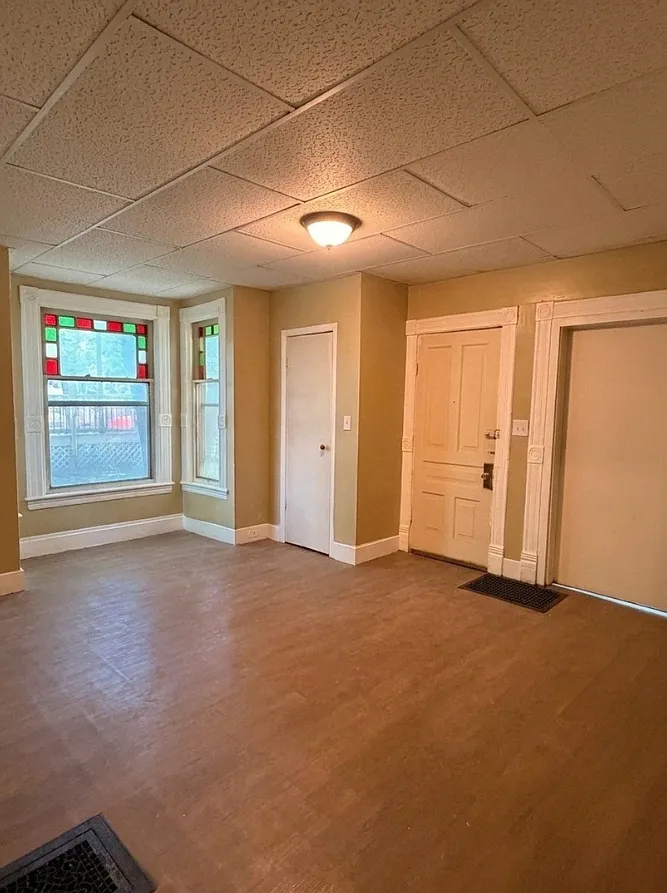 2 bed, 1050 sqft, $1,345 — Photo 1