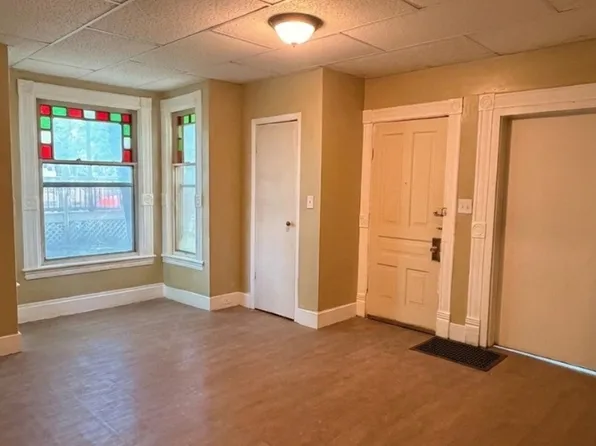 155 National Ave SW #1, Grand Rapids, MI 49504
