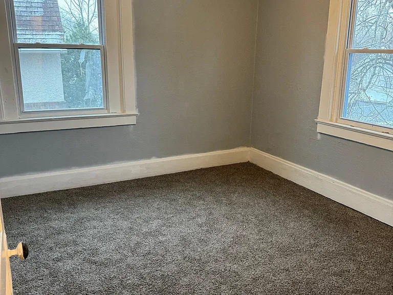 557 Saint Leger Ave — Photo 10
