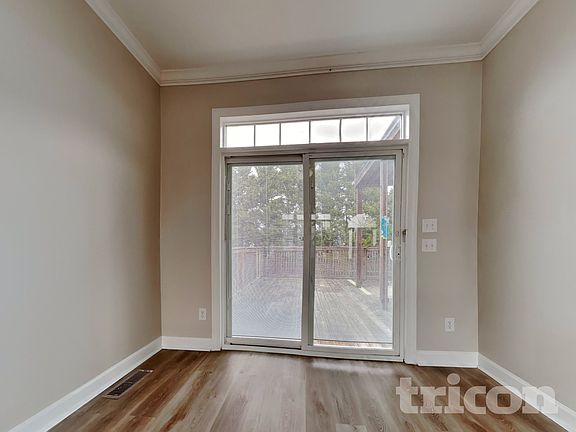 3rd image of 79 Kerrylane Dr