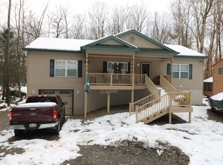730 Woodridge Ct, Lake Ariel, PA