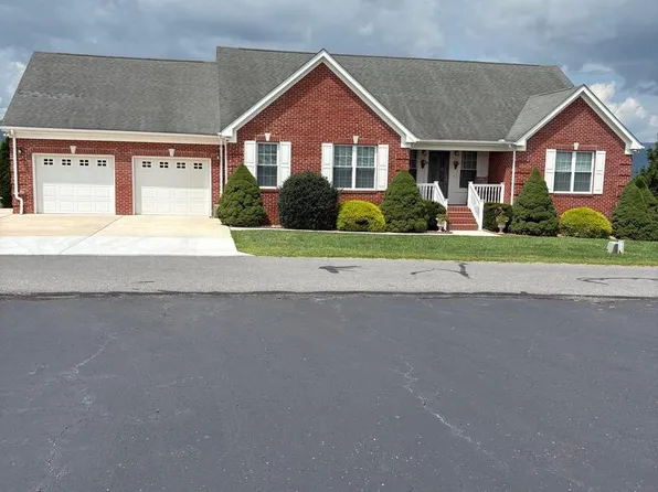 502 Evening Sun Dr, Moorefield, WV 26836