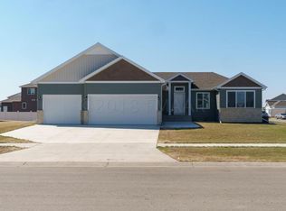 5486 Tyler Ave S, Fargo, ND 58104