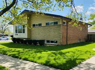 15342 Diekman Ct, Dolton, IL 60419