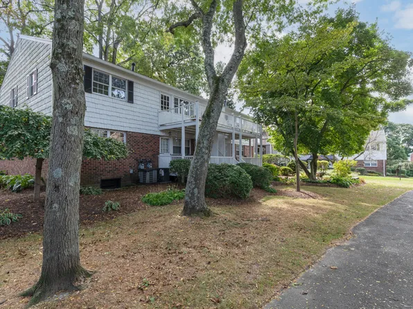 245 Unquowa Road APT 110, Fairfield, CT 06824