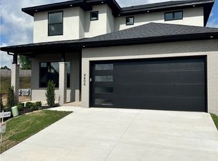 4804 S Fieldcrest Ter, Rogers, AR 72758