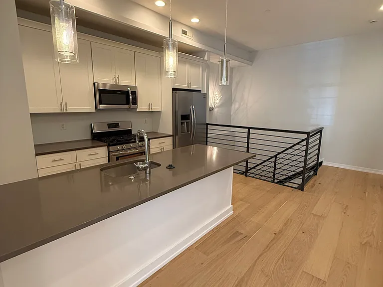 1311 N 6th St #1F — Photo 16