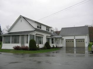 420 School St, West Burke, VT 05871