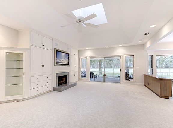 5th image of 109 Shore Rush Cir