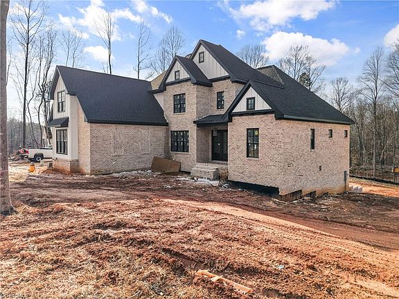 2nd image of 534 Doub Rd