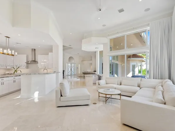 2516 Princeton Ct, Fort Lauderdale, FL 33327