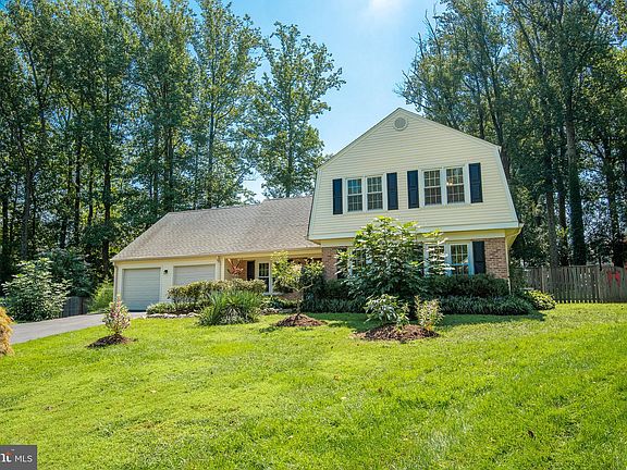 2nd image of 9617 Whitecedar Ct