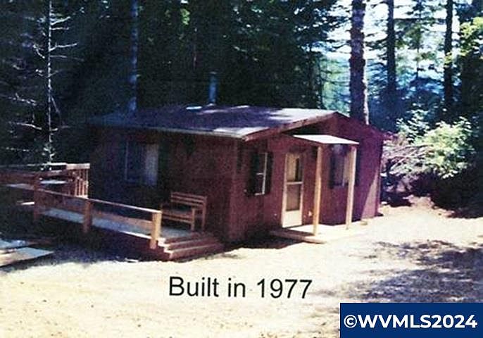 2nd image of 1 Siletz View Ln