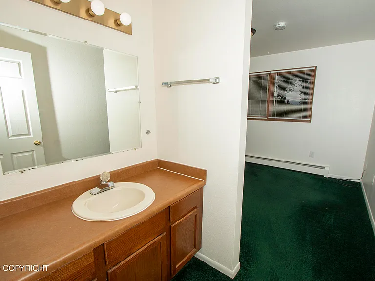 526 E 15th Ave #4 — Photo 14
