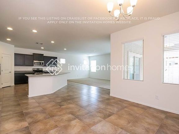 3rd image of 1259 E Taylor Trl