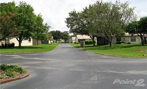 3rd image of 6617 Aspen Ct