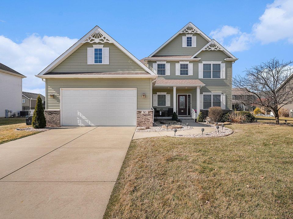 1st image of 745 Huey Dr