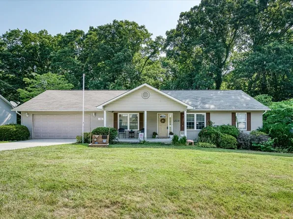 450 Southridge Cir, Crossville, TN 38555