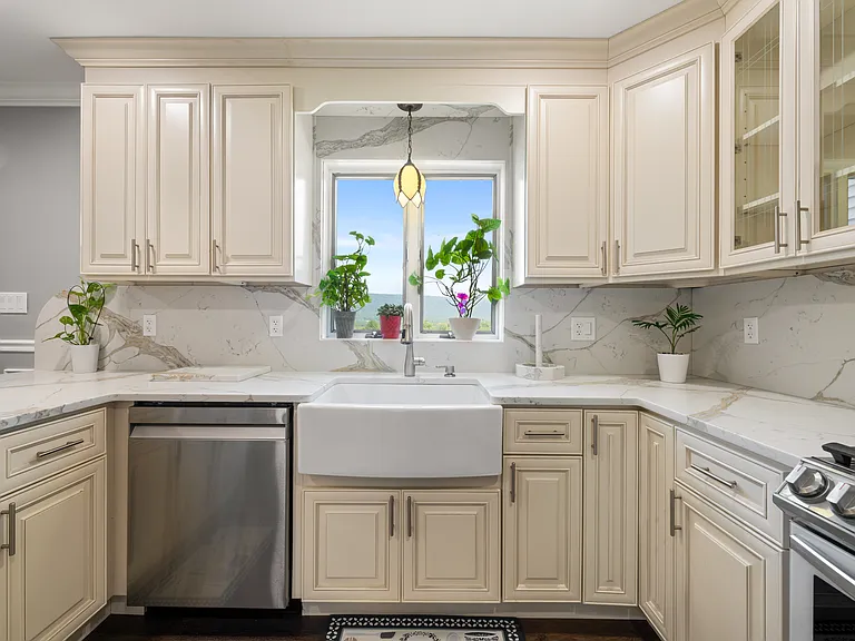 3250 Vista Dr — Photo 11