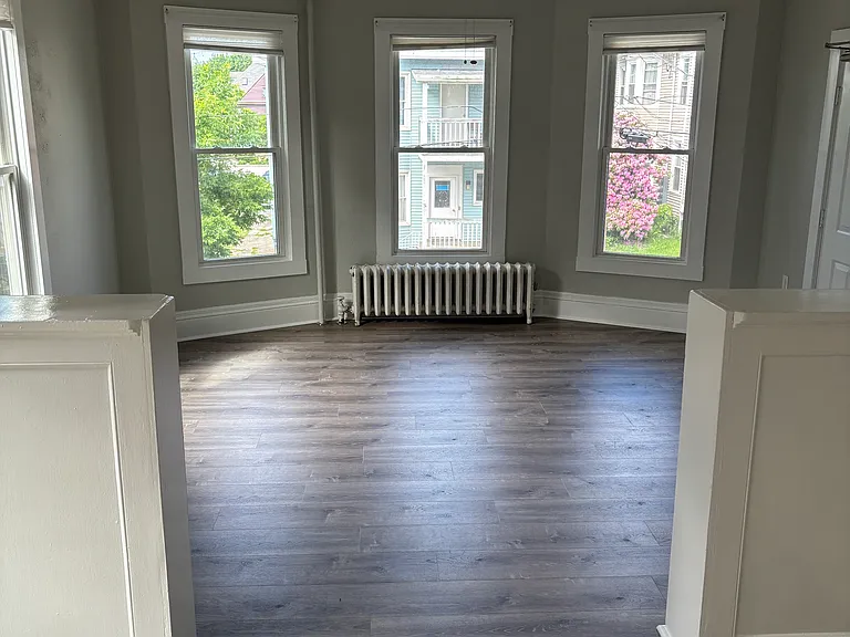 52 Howe St #2 — Photo 6