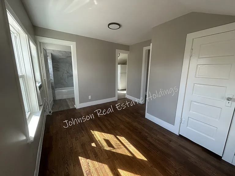 212 S Wyandotte Ave #1/2 — Photo 10