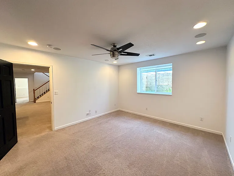 3057 Hampshire Ave S — Photo 10