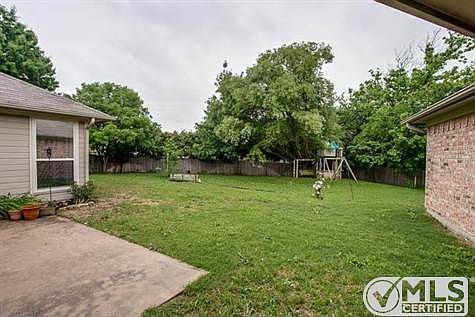 3rd image of 2905 Post Oak Ln