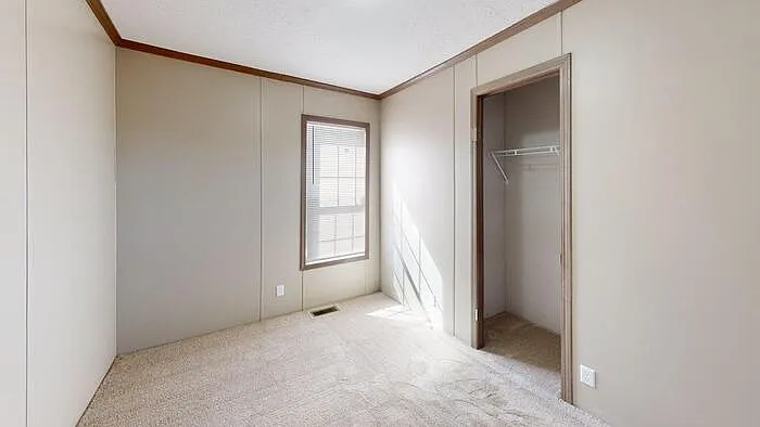 360 Continental Ave — Photo 9